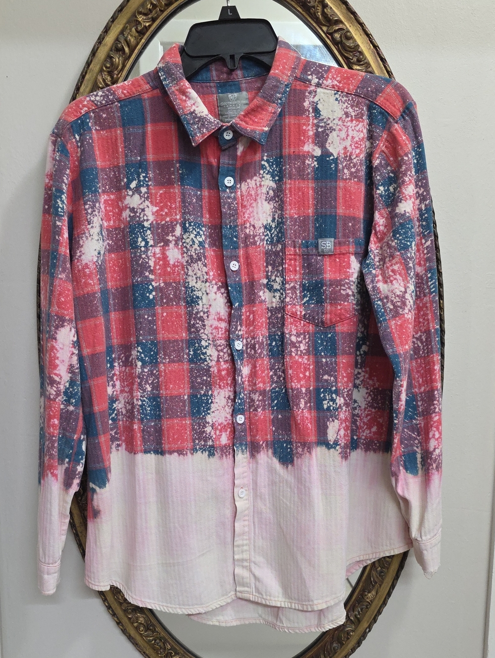 Southern Bliss Red Blue Plaid Button-Up Shirt Distressed Bleached Size Medium